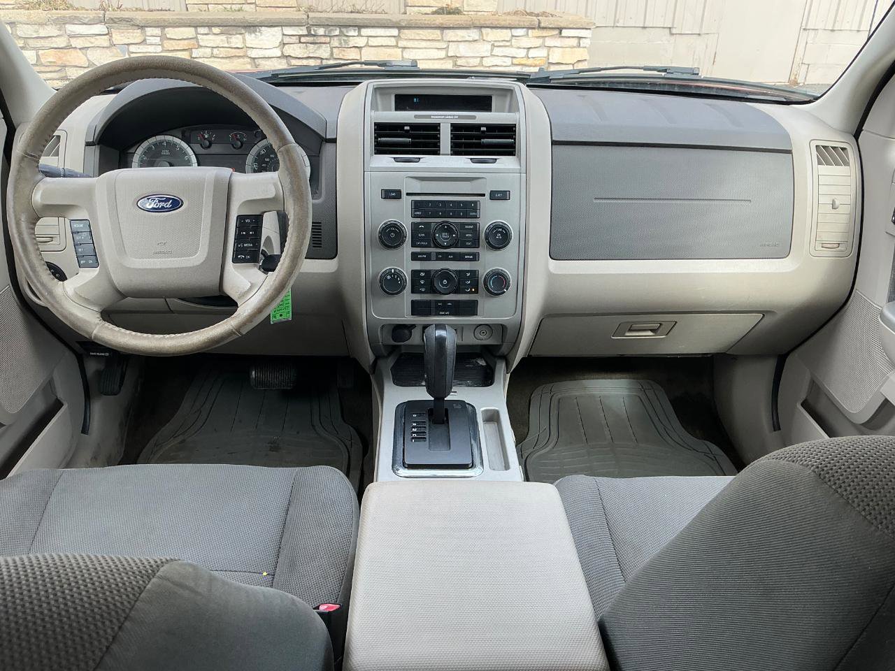 Used 2009 Ford Escape XLT FWD image 14