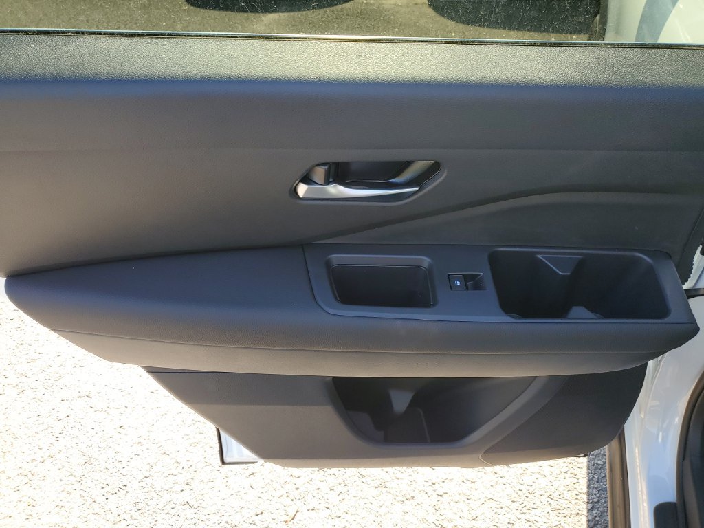 New 2026 Nissan Pathfinder SL FWD image 11