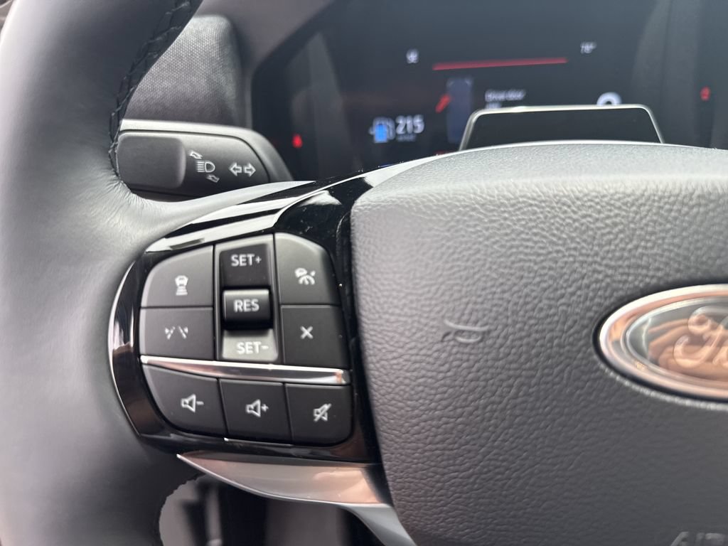 Used 2025 Ford Explorer Platinum w/ Ultimate Package AWD/4WD image 25
