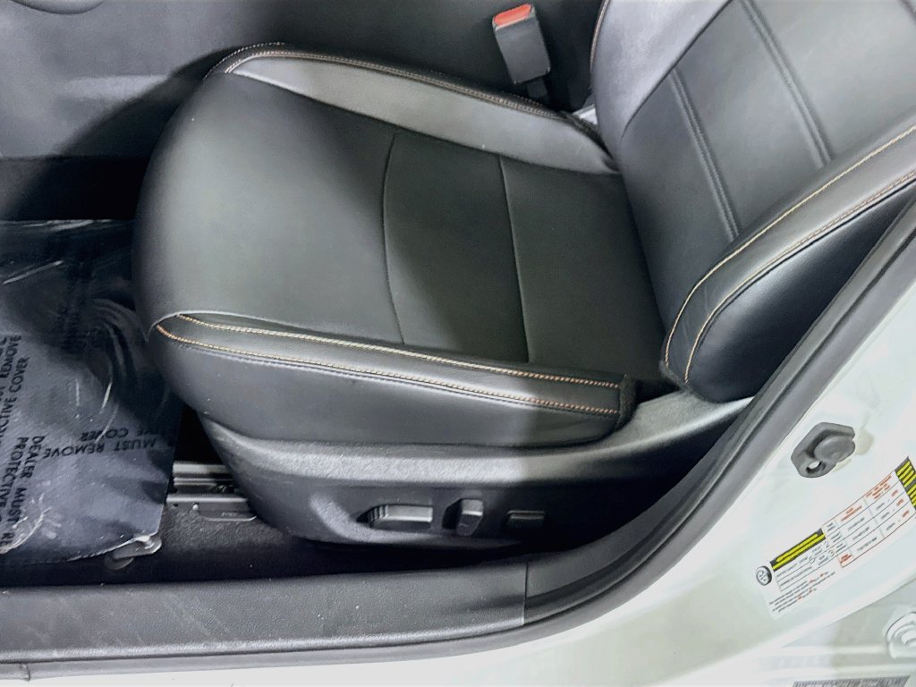 Used 2023 Nissan Sentra SR w/ SR Premium Package FWD image 26
