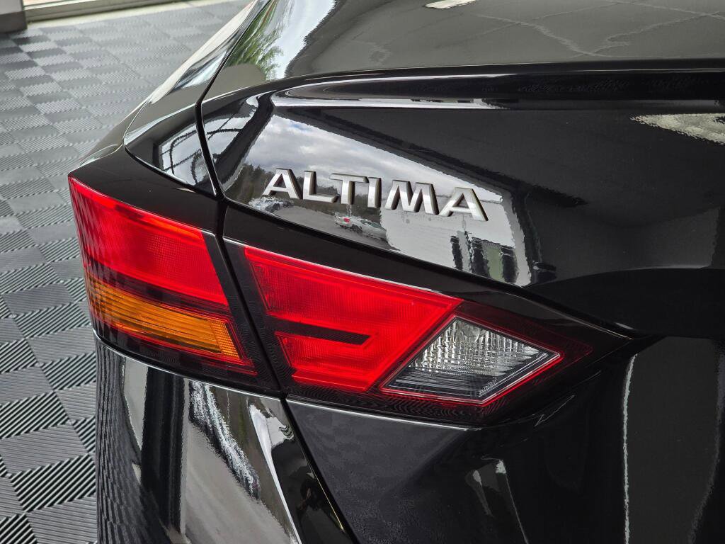 Used 2023 Nissan Altima 2.5 SV image 14