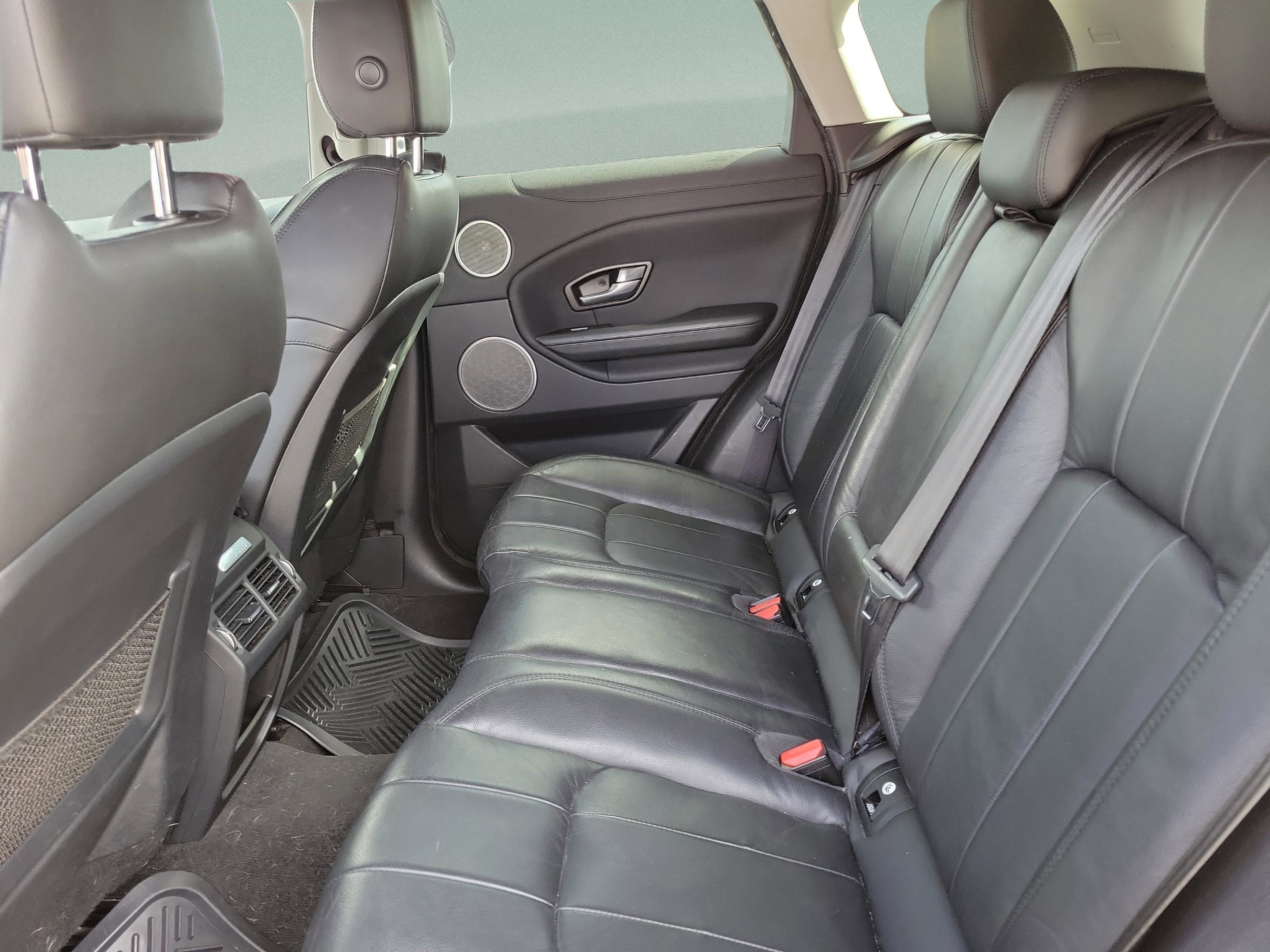 Used 2017 Land Rover Range Rover Evoque SE AWD/4WD image 9