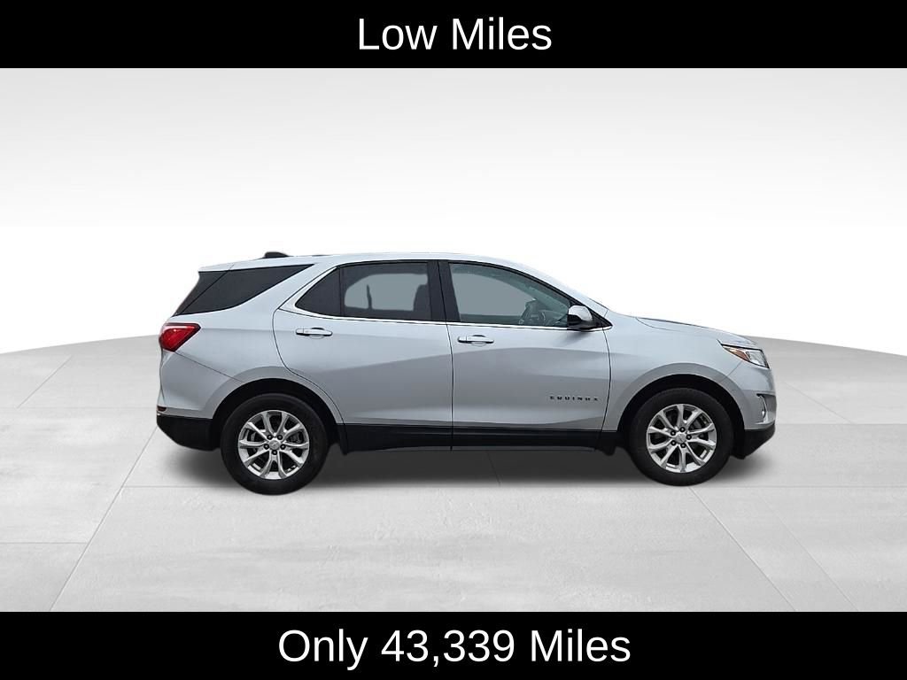 Used 2019 Chevrolet Equinox LT image 2