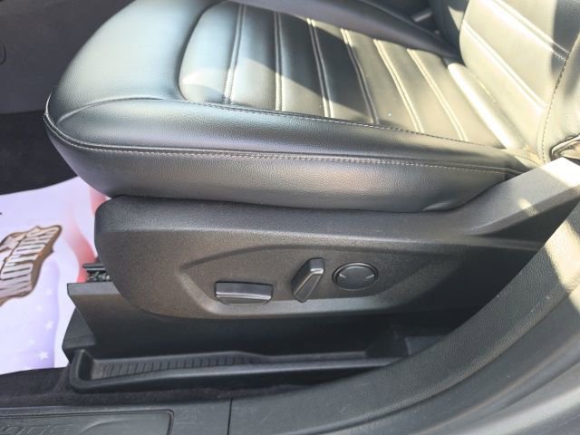 Used 2023 Ford Edge SEL image 22