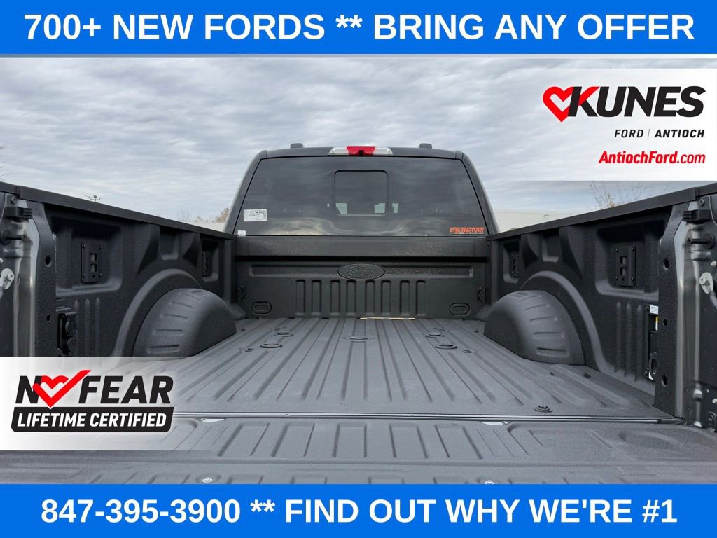 New 2026 Ford F250 Lariat w/ Black Appearance Package image 33