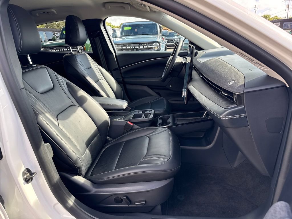 Used 2025 Ford Mustang Mach-E Premium image 28