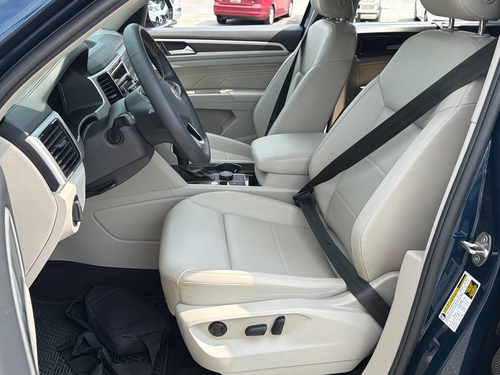 Used 2022 Volkswagen Atlas SE w/ Black Wheel Package AWD/4WD image 28