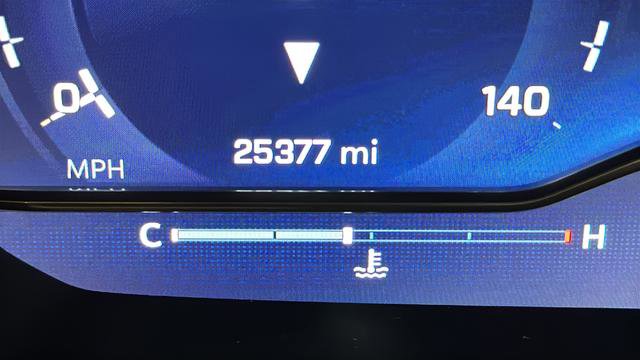 Used 2022 Chevrolet Suburban Z71 w/ Z71 Off-Road Package AWD/4WD image 10