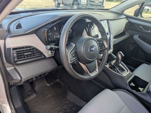 Used 2025 Subaru Outback Premium image 11