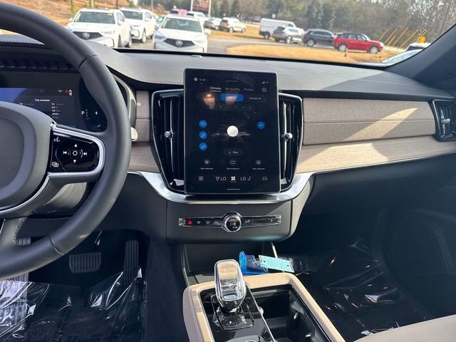 Used 2026 Volvo XC90 B5 Plus image 22