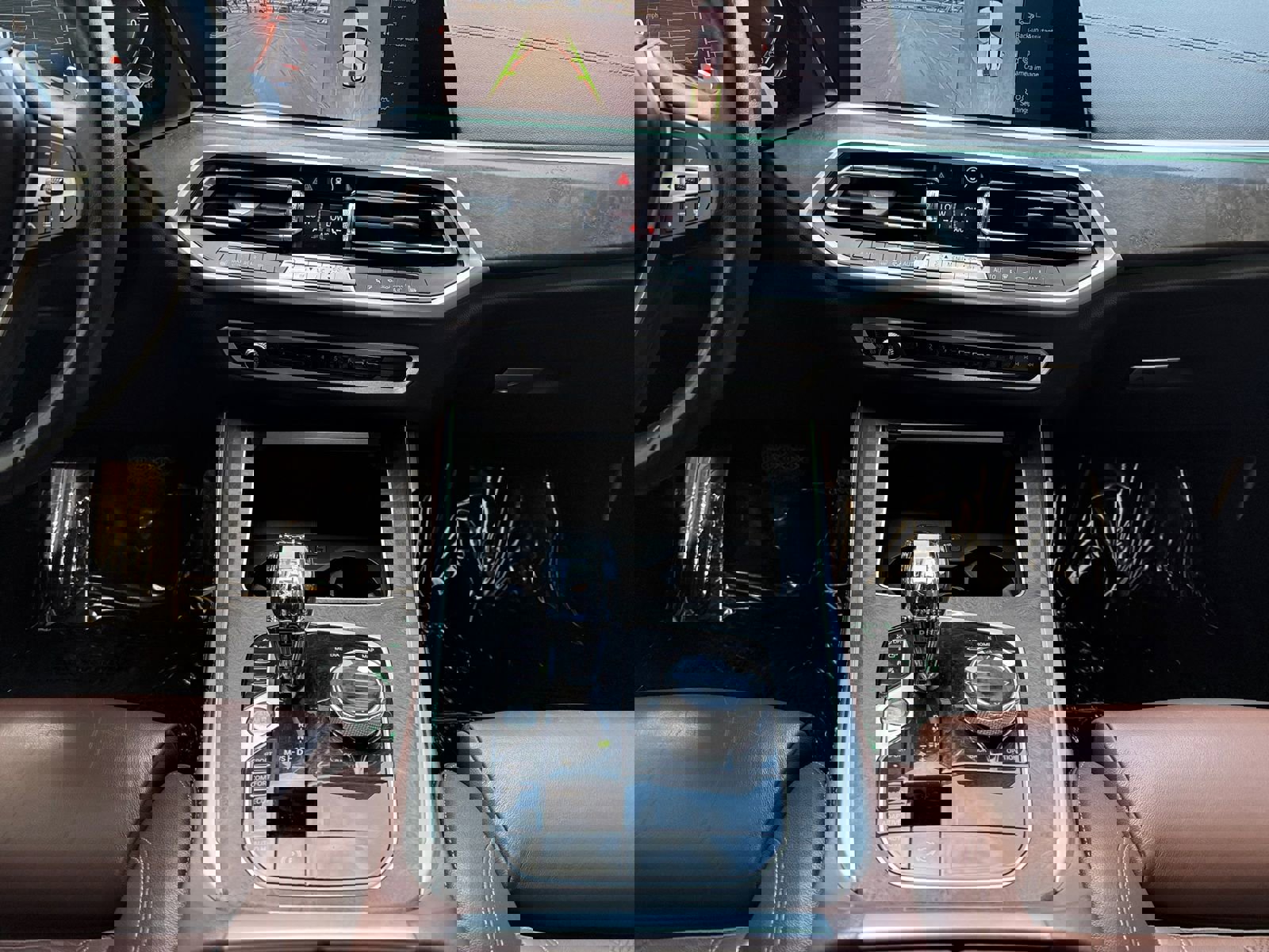 Used 2022 BMW X5 sDrive40i w/ Premium Package image 11