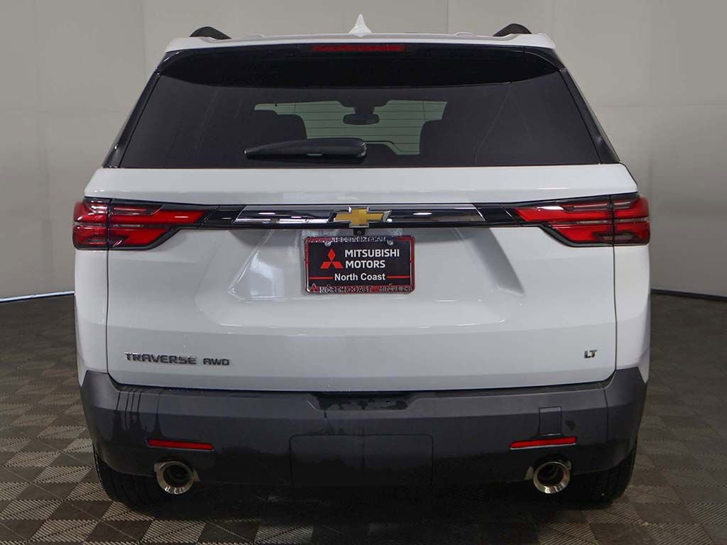 Used 2023 Chevrolet Traverse LT image 7
