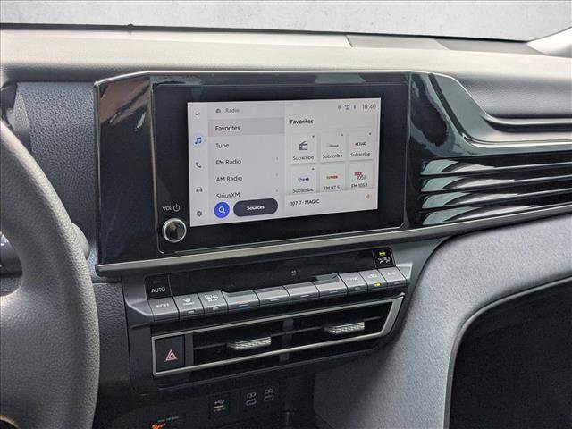 Used 2025 Toyota Camry LE w/ Convenience Package image 10