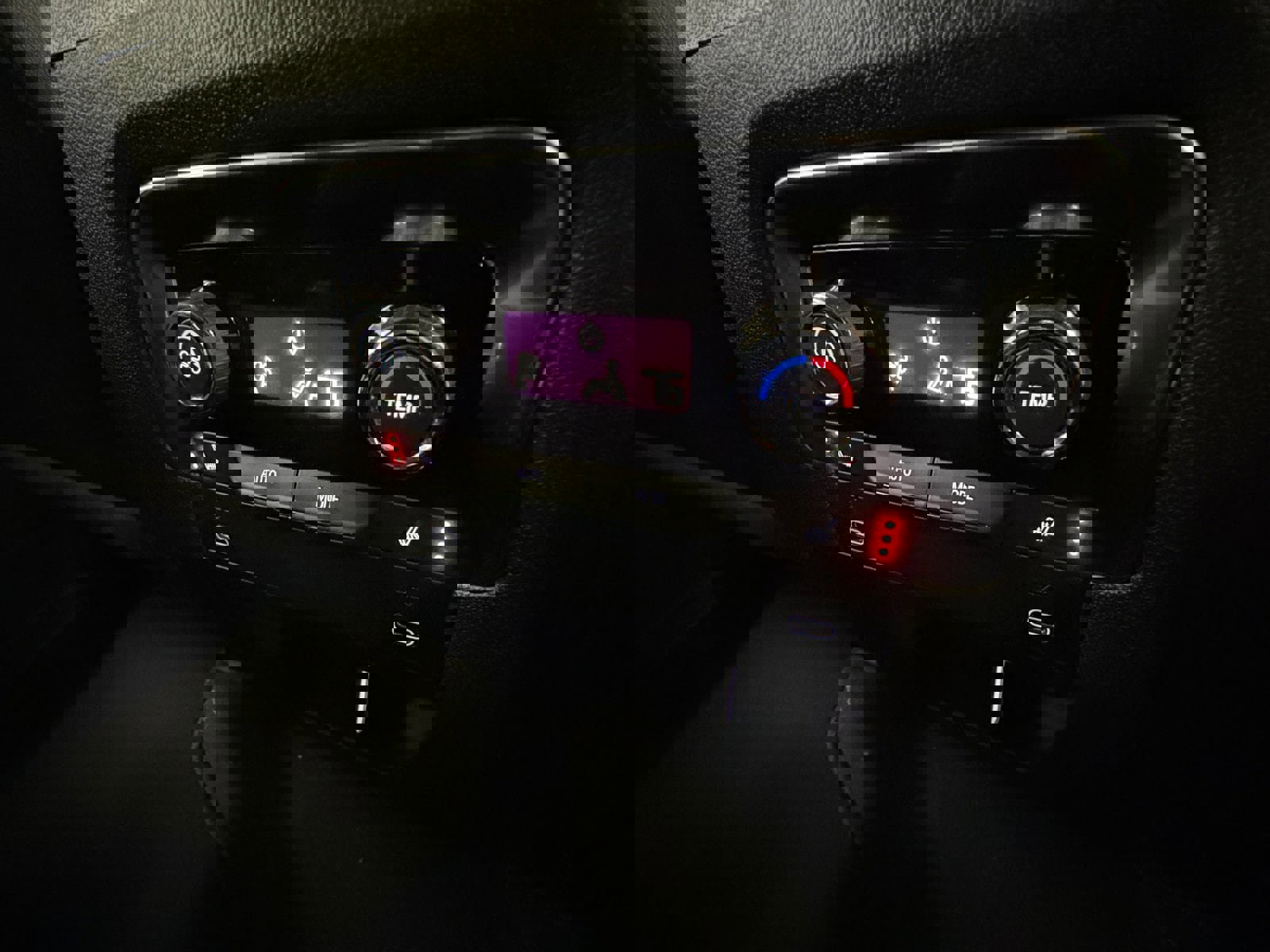 New 2026 Chevrolet Suburban LT w/ Comfort Package image 21