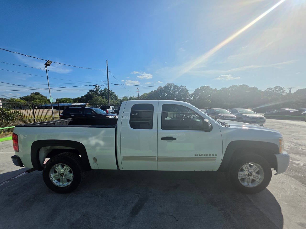 Used 2011 Chevrolet Silverado 1500 LT w/ All-Star Edition RWD image 13