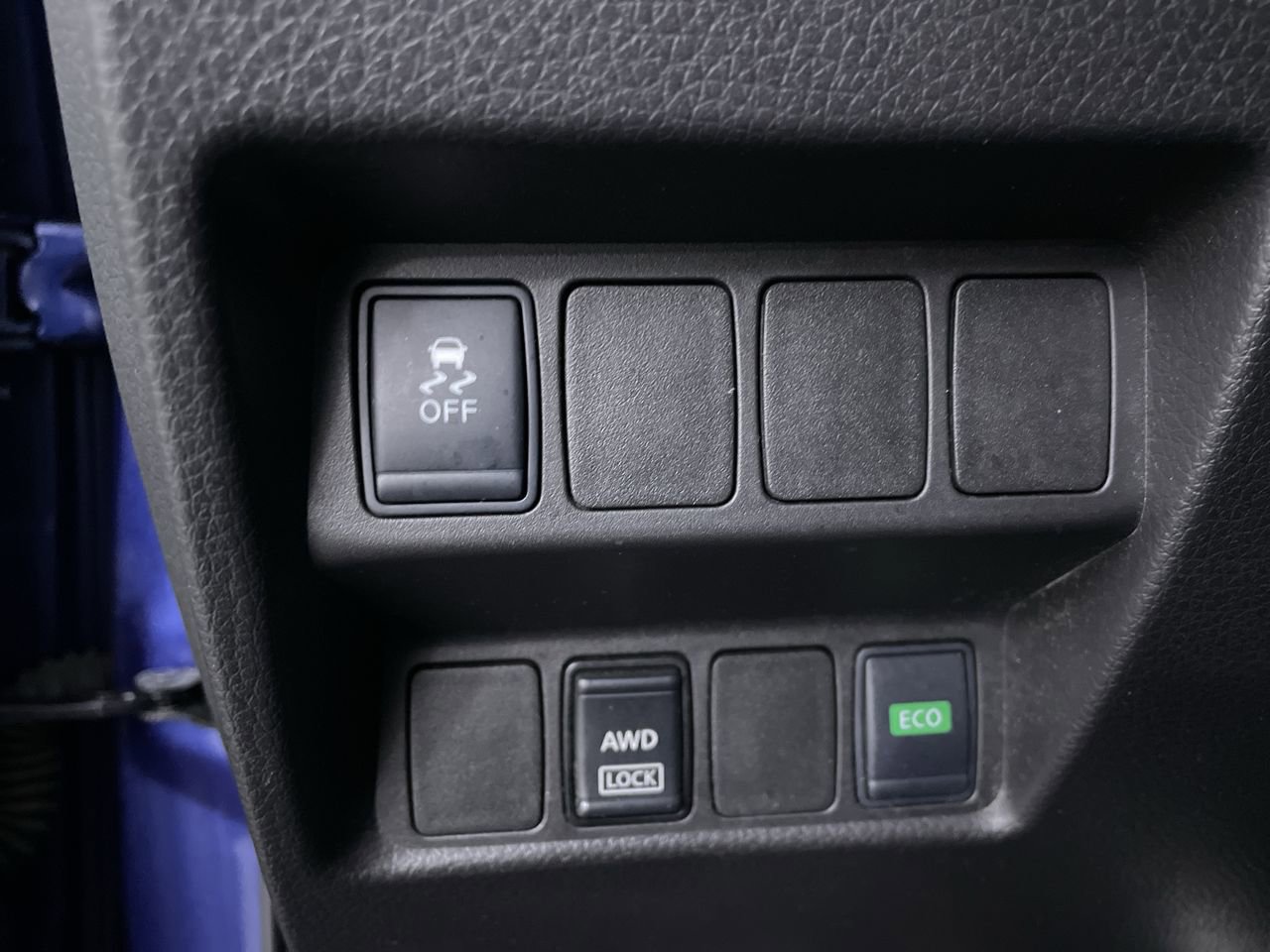 Used 2019 Nissan Rogue Sport S image 24