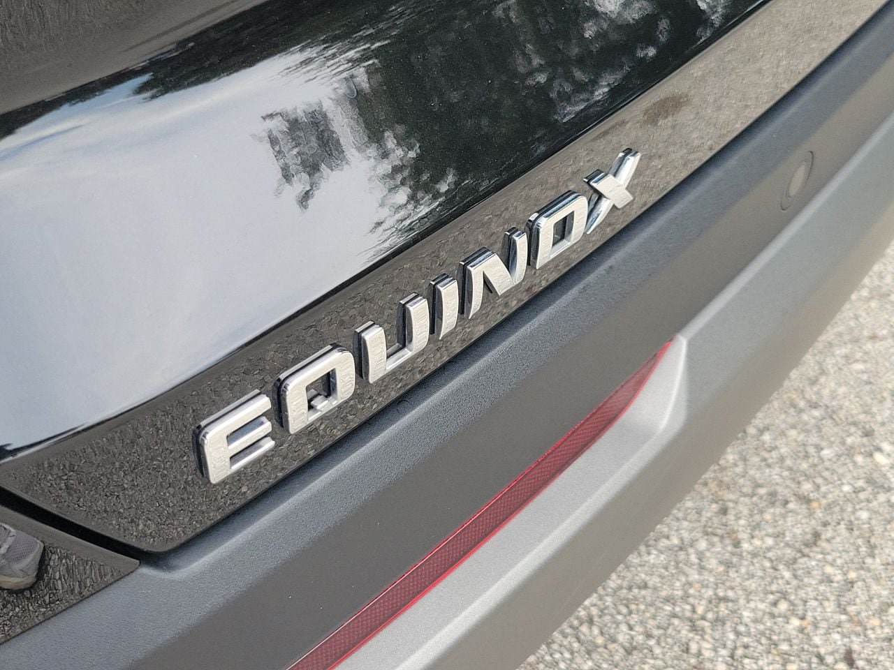 Used 2026 Chevrolet Equinox LT FWD image 6