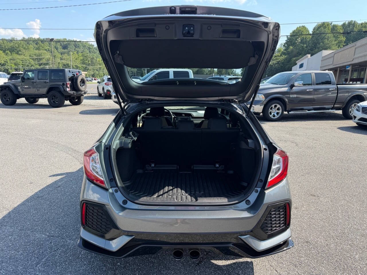 Used 2018 Honda Civic Sport image 17