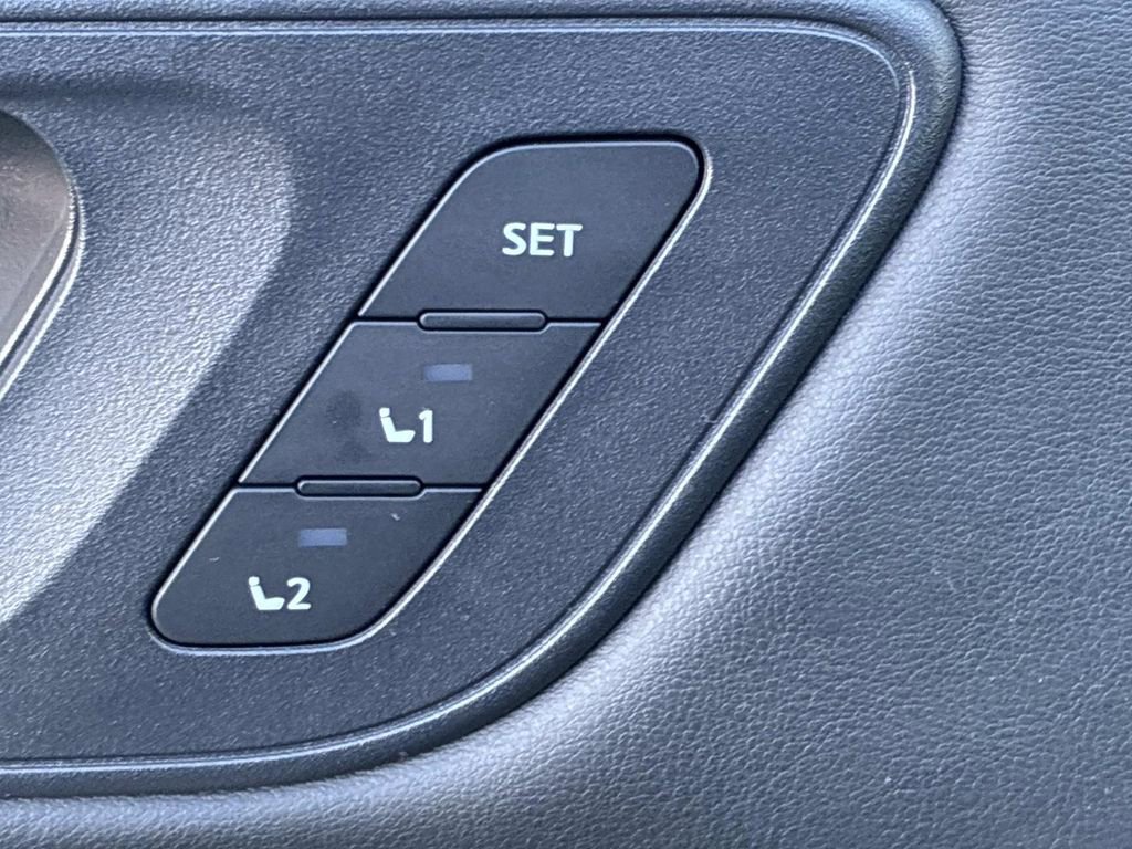 Used 2024 Nissan Rogue SL w/ SL Premium Package image 23