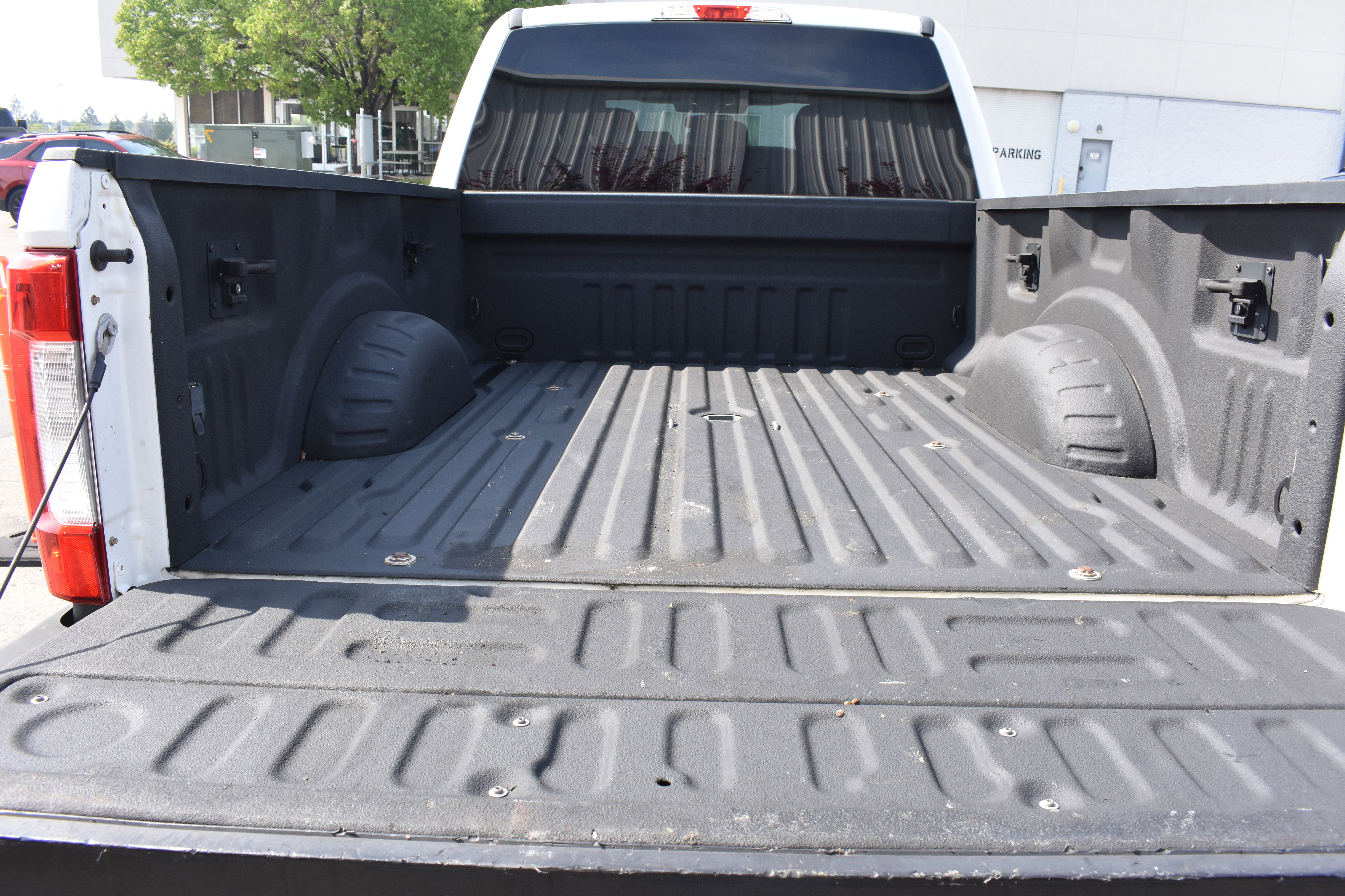 Used 2019 Ford F250 XLT w/ FX4 Off-Road Package image 30