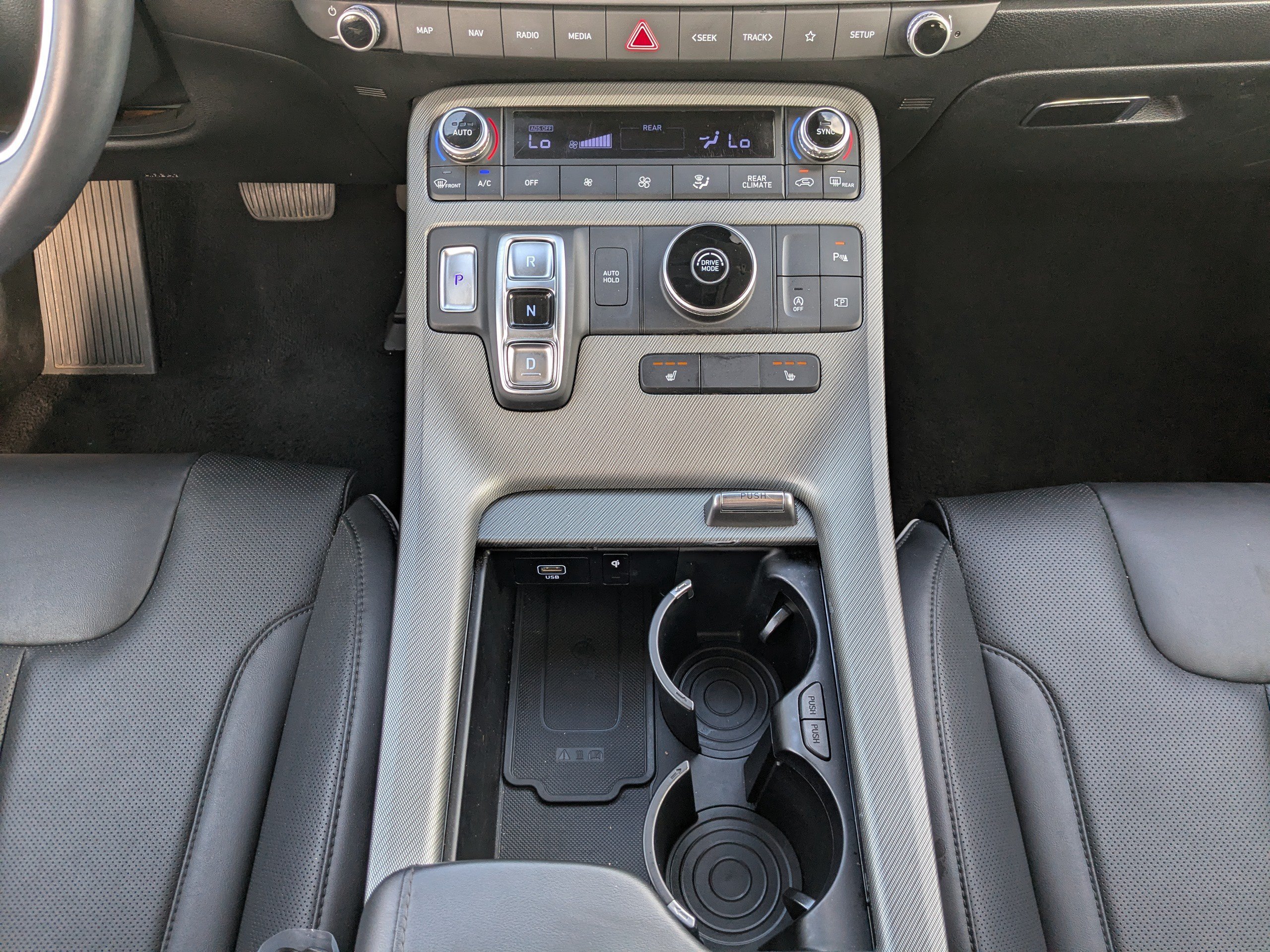 Used 2024 Hyundai Palisade SEL FWD image 18