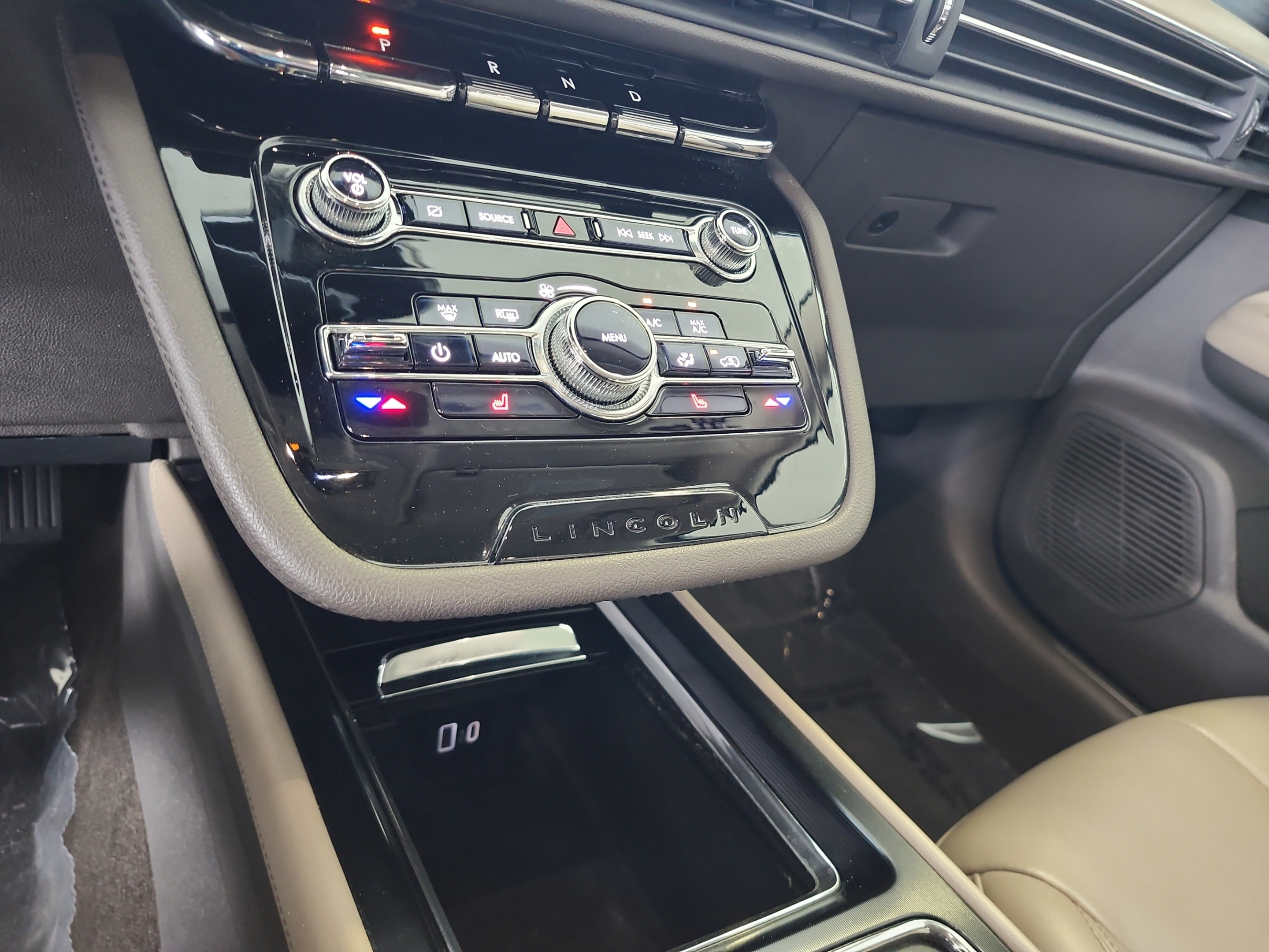 Used 2021 Lincoln Corsair FWD w/ Convenience Package image 29