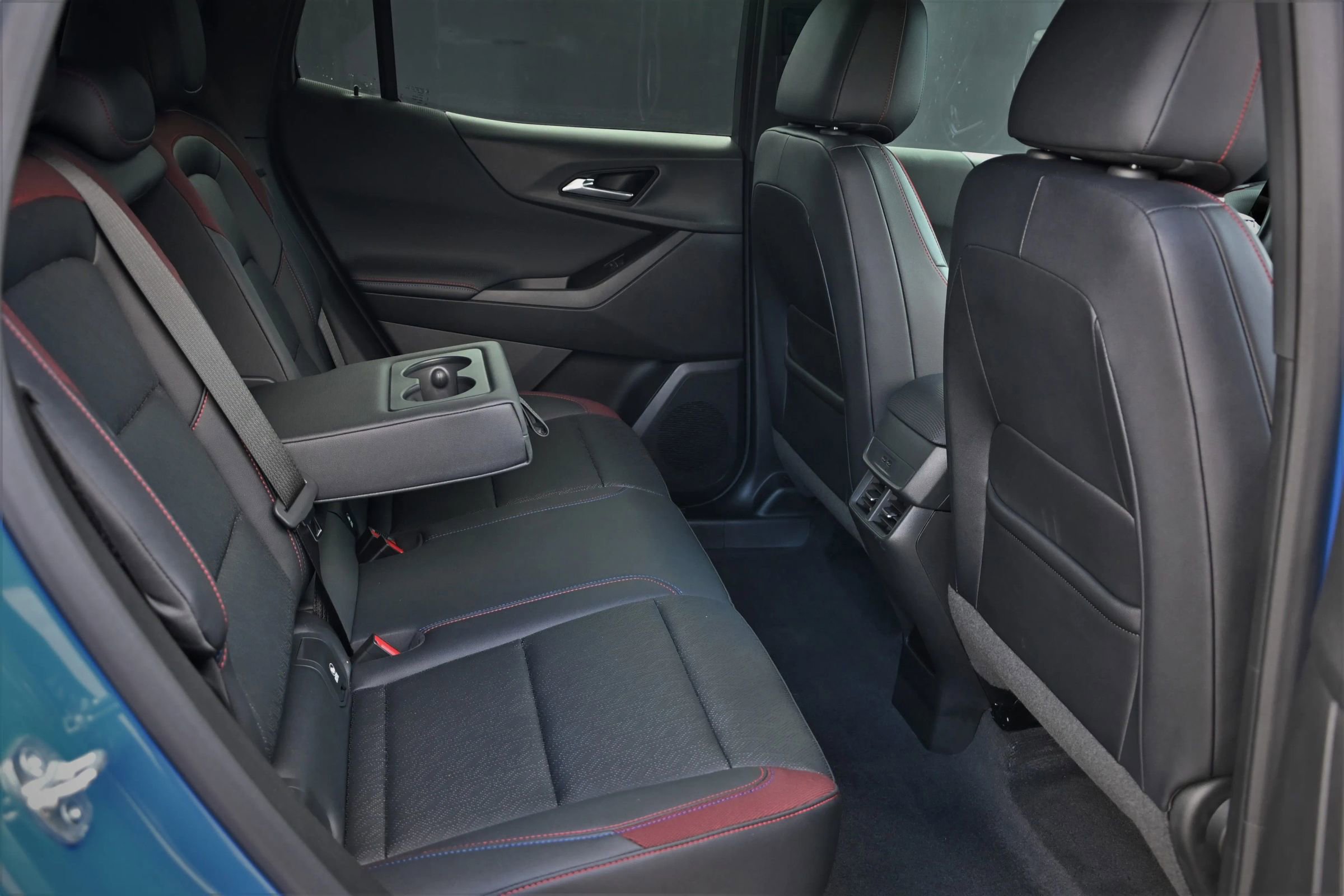 Used 2025 Chevrolet Equinox RS FWD image 18