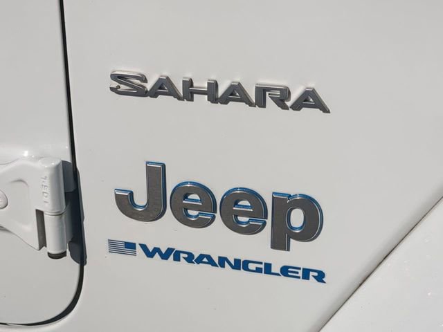 Certified 2023 Jeep Wrangler Sahara w/ Dual Top Group image 13