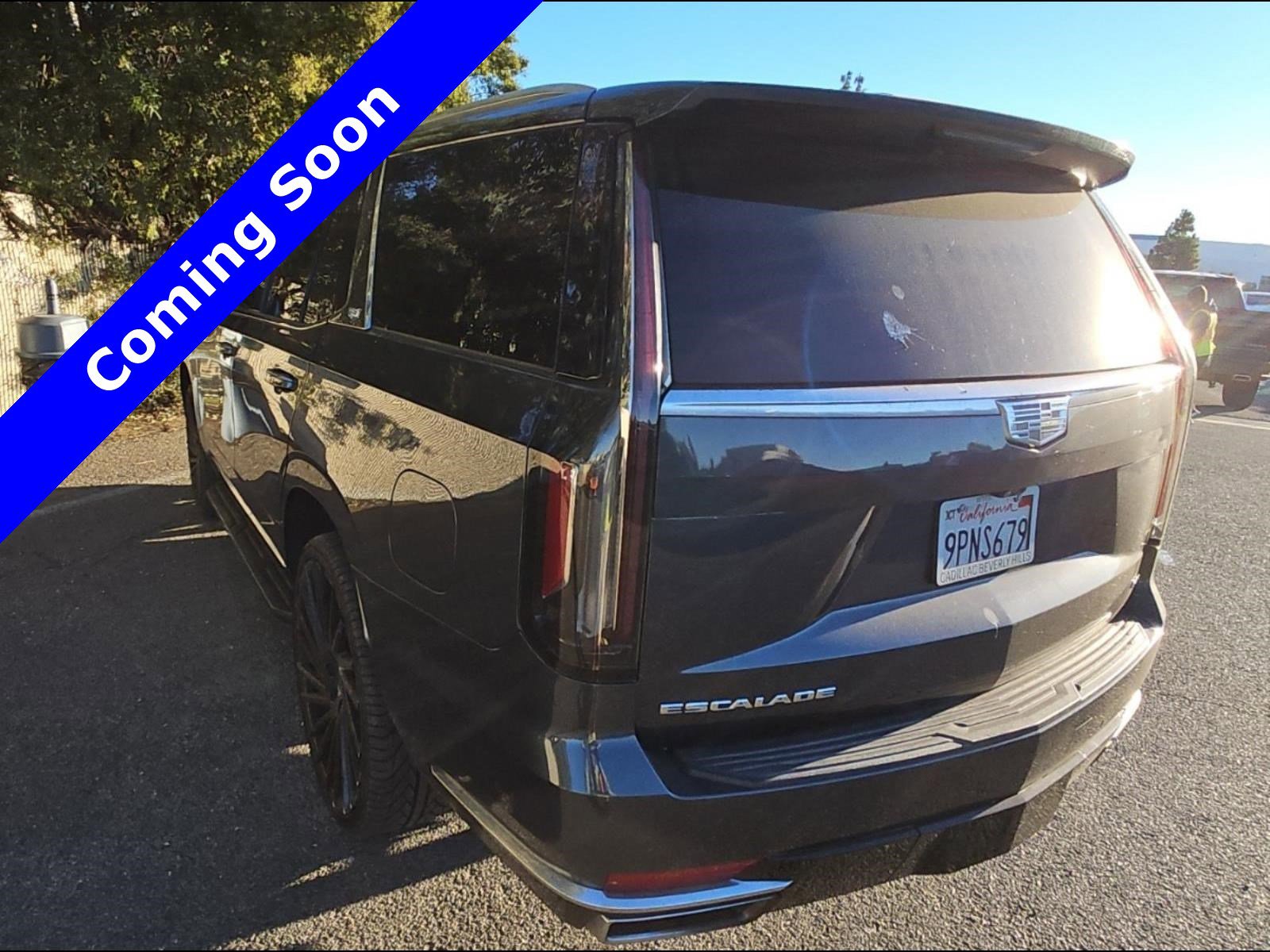 Used 2021 Cadillac Escalade Premium Luxury RWD image 7