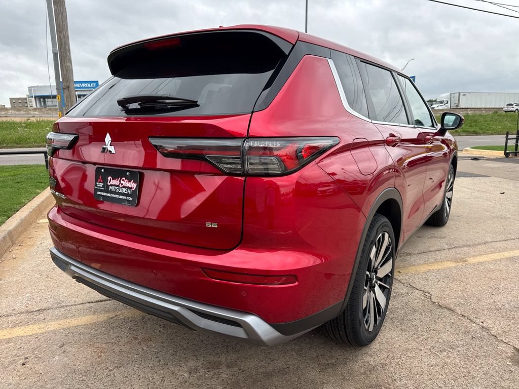 New 2026 Mitsubishi Outlander SE FWD image 4