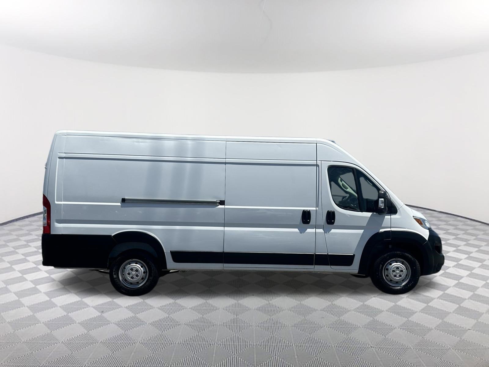 Used 2023 RAM ProMaster 3500 w/ Driver Convenience Group FWD image 4