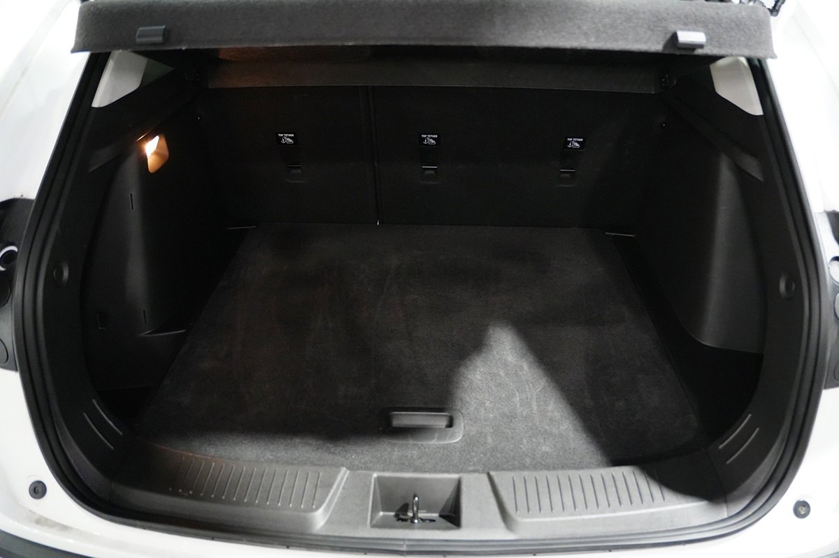 Used 2025 Chevrolet Trax LT w/ LT Convenience Package FWD image 19