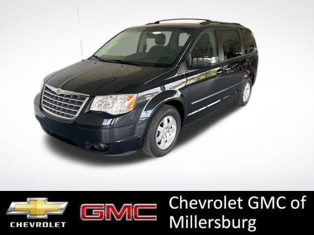 Used 2010 Chrysler Town & Country Touring Plus image 4