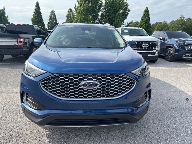 Used 2023 Ford Edge SEL w/ Convenience Package AWD/4WD image 2