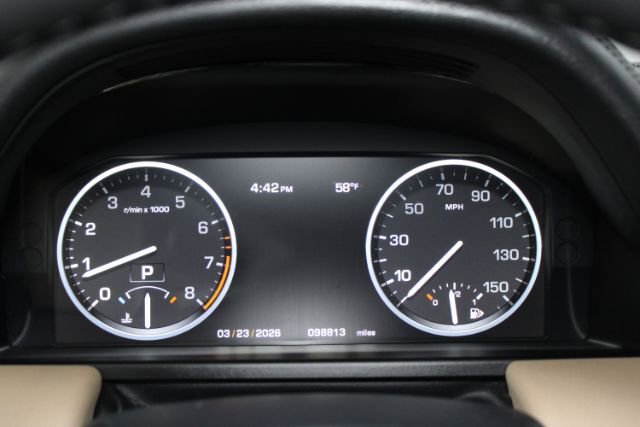 Used 2012 Land Rover Range Rover HSE image 15