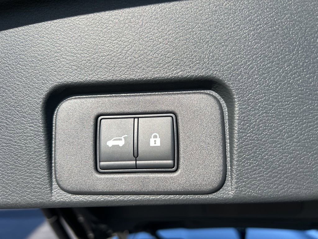 Used 2024 Nissan Rogue Platinum w/ Platinum Premium Package image 45