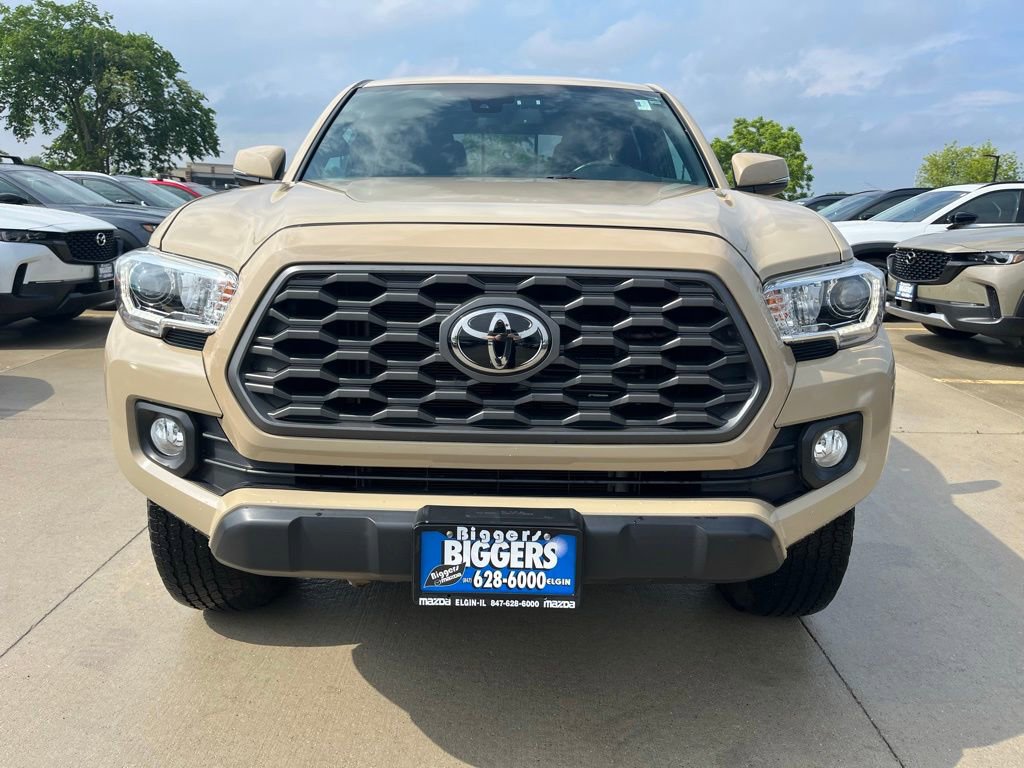 Used 2020 Toyota Tacoma TRD Off-Road AWD/4WD image 3