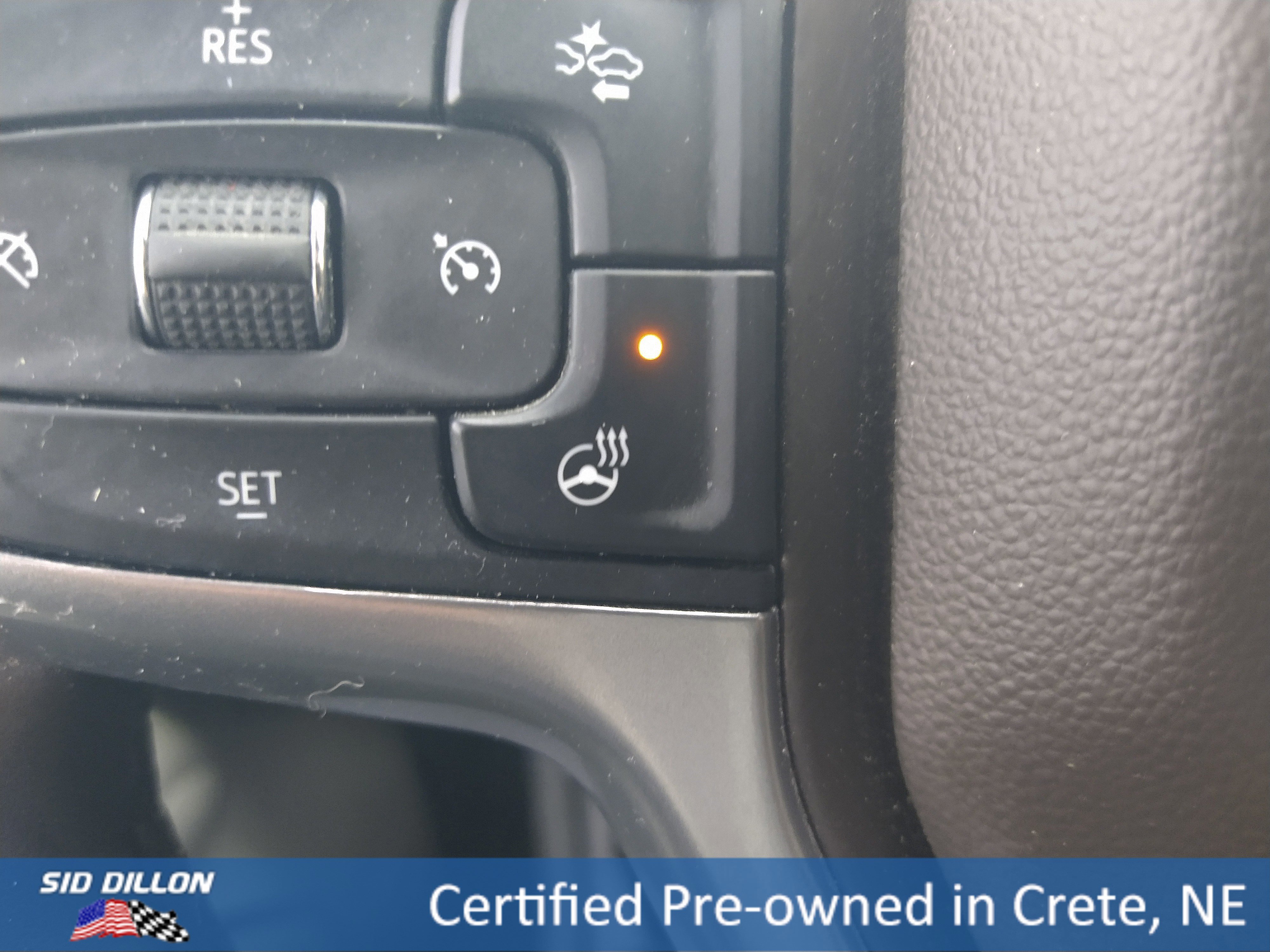 Used 2023 Chevrolet Suburban LT w/ Luxury Package image 10