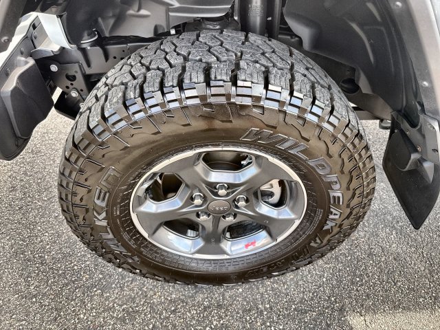 Used 2023 Jeep Gladiator Rubicon w/ Cold Weather Group AWD/4WD image 10