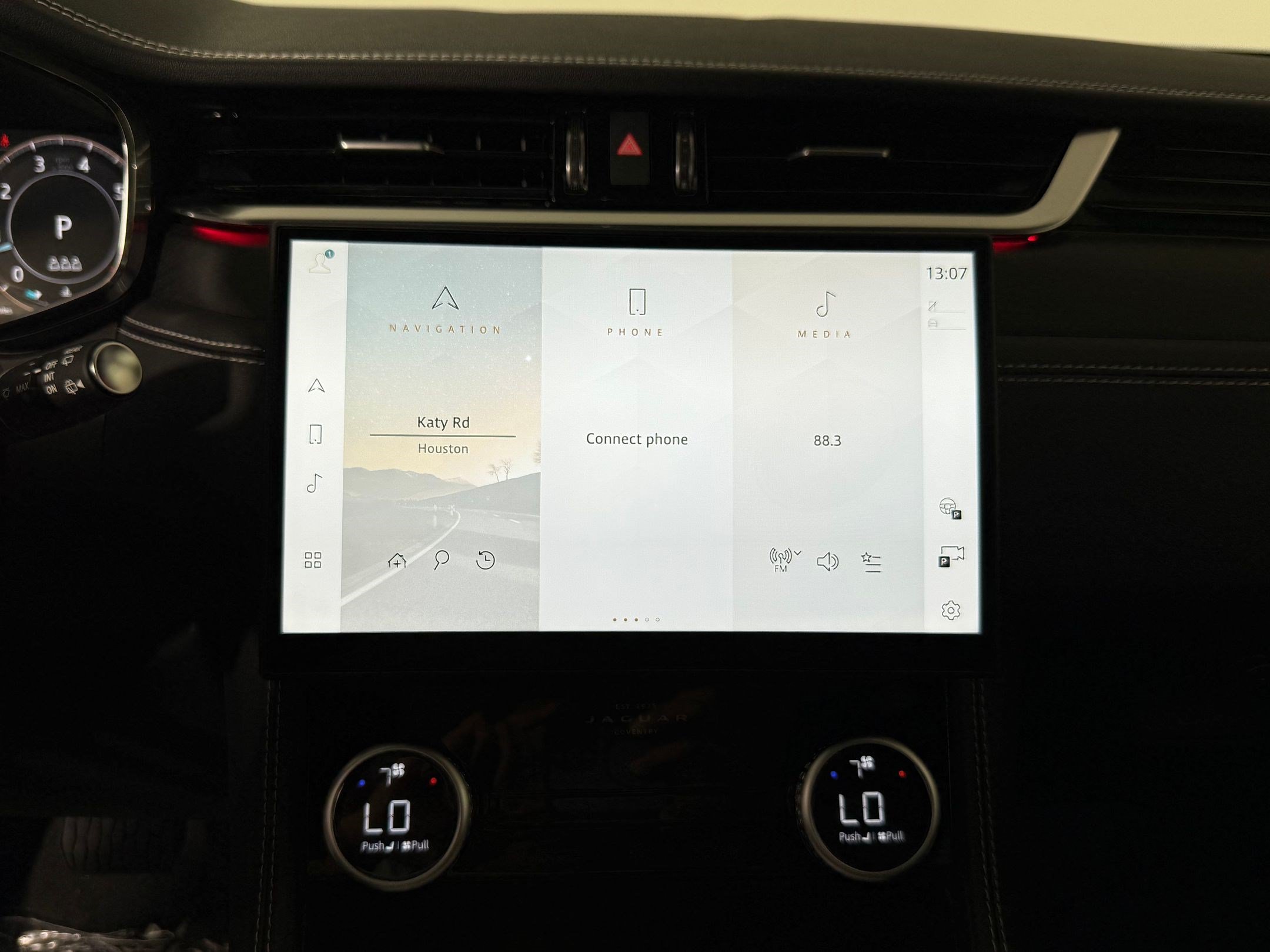 New 2026 Jaguar F-PACE R-Dynamic S AWD/4WD image 19