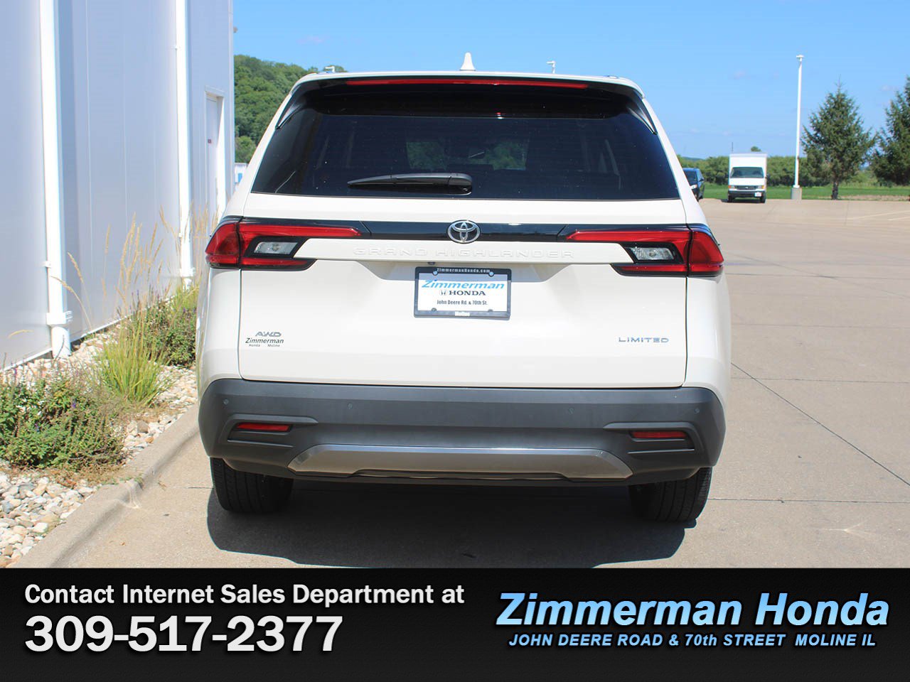 Used 2024 Toyota Grand Highlander AWD image 5