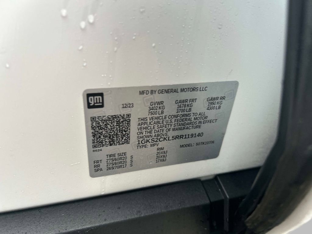 Used 2024 GMC Yukon AT4 w/ Technology Package image 34