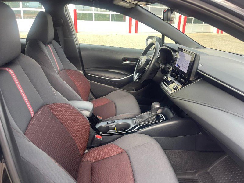 Used 2023 Toyota Corolla SE image 9