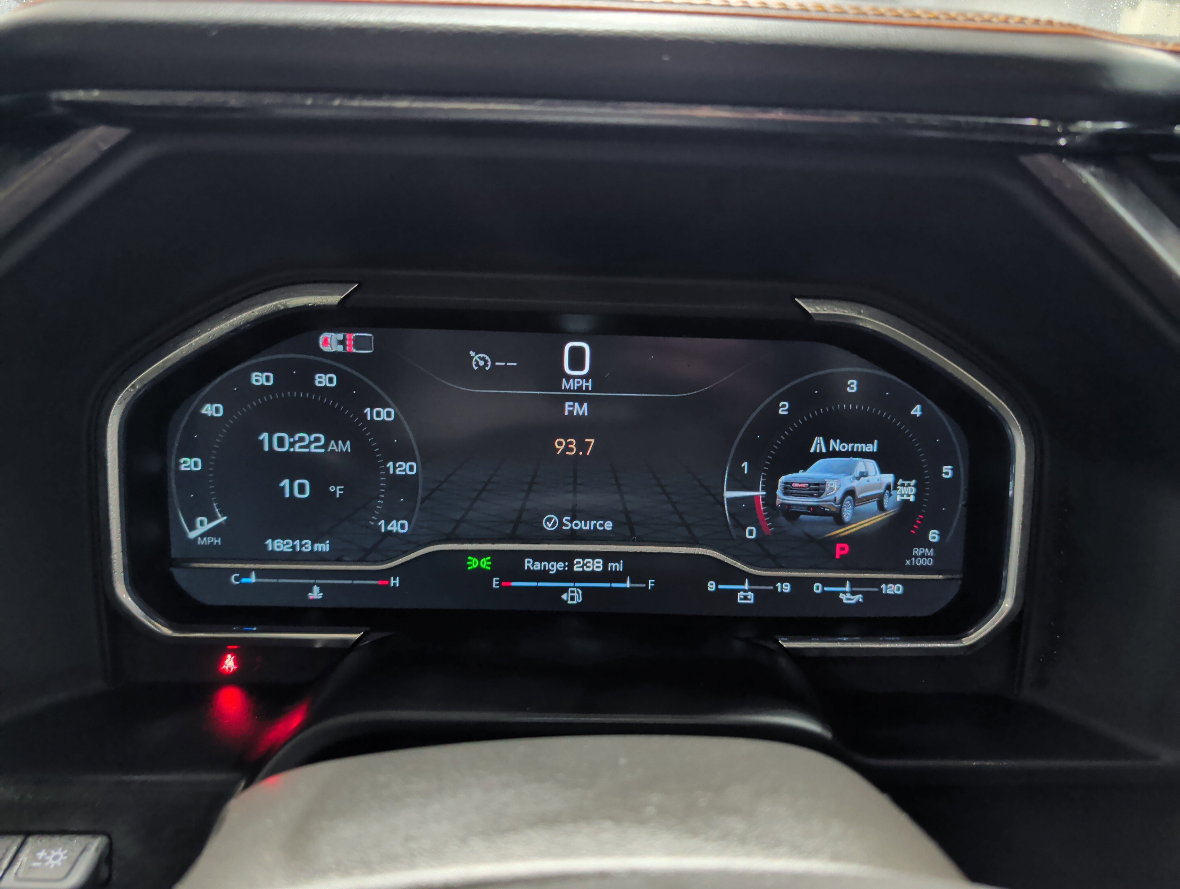 Used 2024 GMC Sierra 1500 AT4 w/ Technology Package image 9