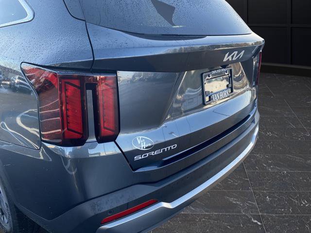 Used 2024 Kia Sorento S image 40