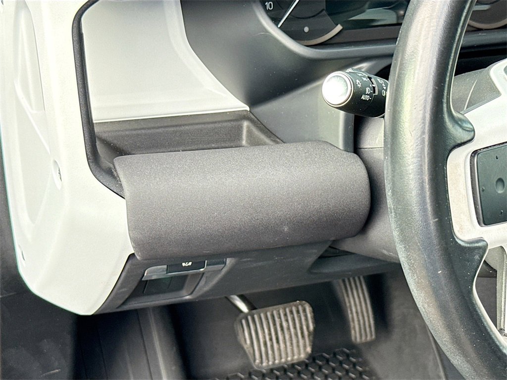 Used 2023 Land Rover Defender 90 SE image 11