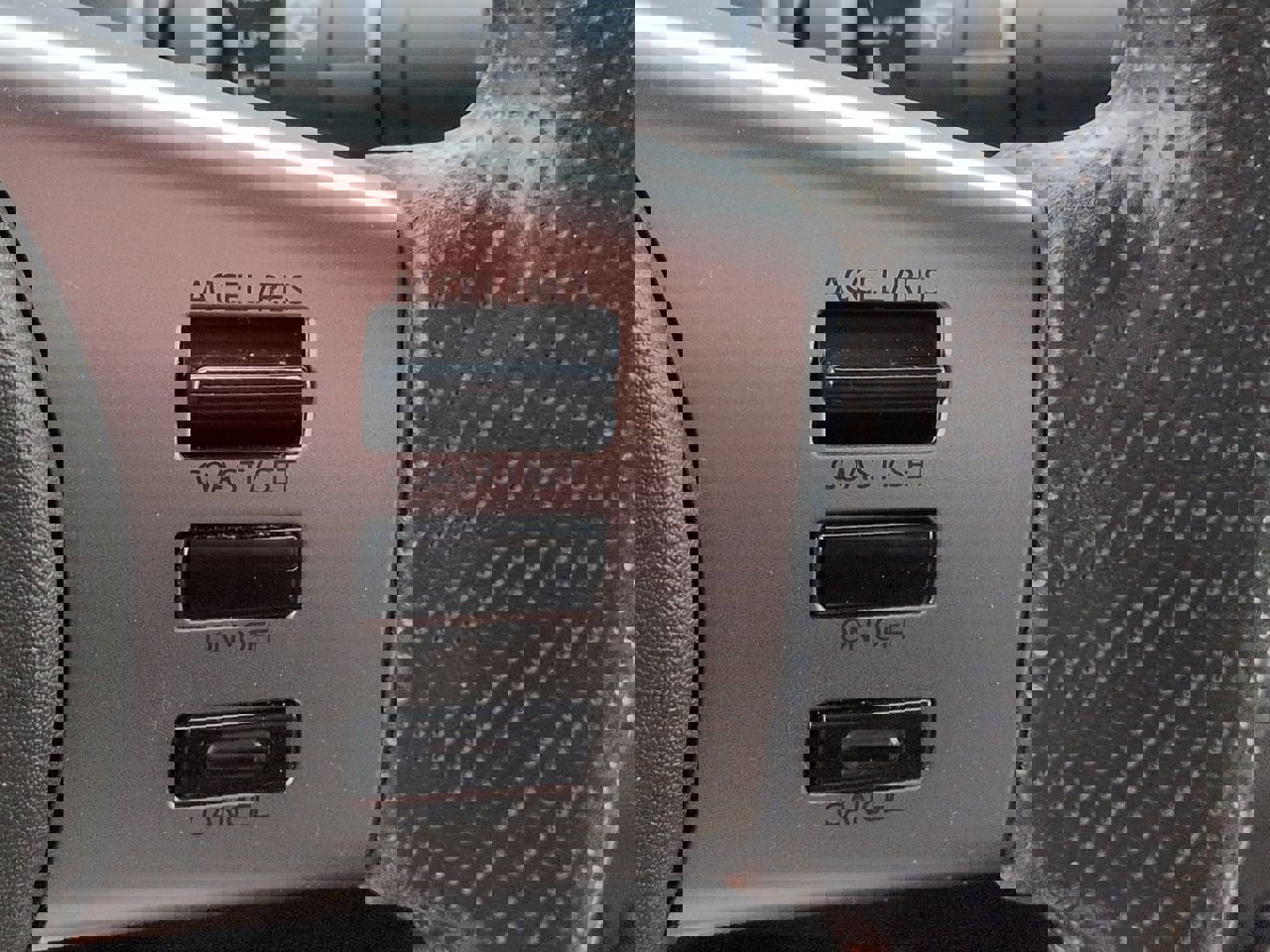 Used 2012 Suzuki Equator Sport image 21