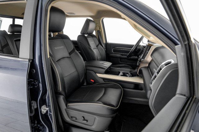Used 2022 RAM 3500 Laramie AWD/4WD image 36