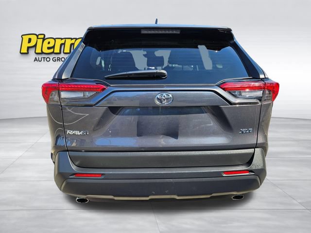 Used 2025 Toyota RAV4 XLE FWD image 4