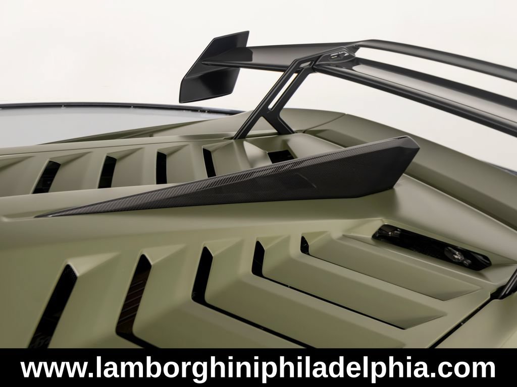 Used 2023 Lamborghini Huracan STO RWD image 46